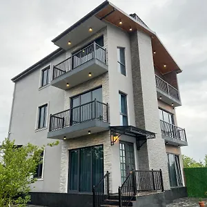 Villa Feel Georgia باتومي